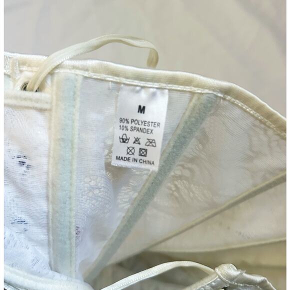 ivory corset - Picture 4 of 5